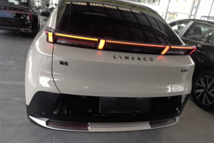 Used Lynk & Co Z20 2025 530 km Range Rear-Wheel Drive Pro Rear
