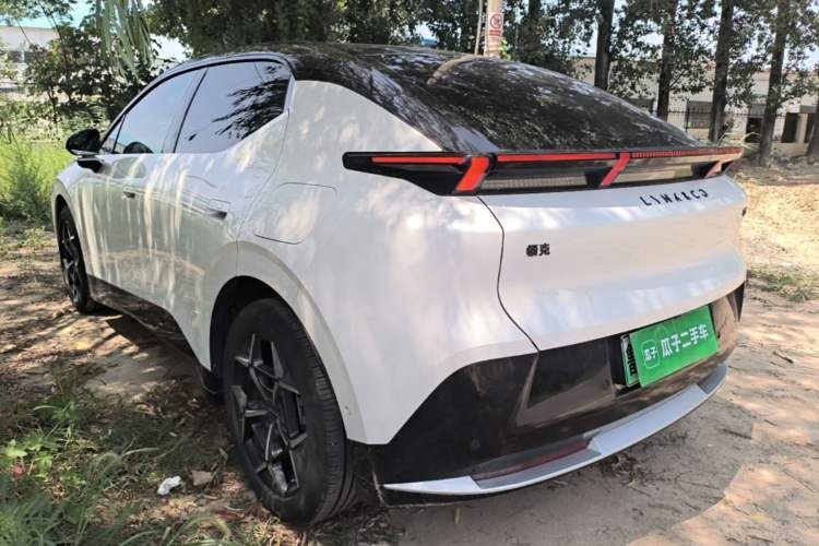Used Lynk & Co Z20 2025 530 km Range Rear-Wheel Drive Max Rear Left 45 Deg