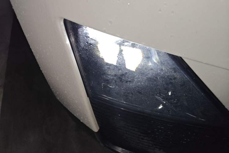 Used Lynk & Co Z20 2025 530 km Range Rear-Wheel Drive Max Right Front Headlight