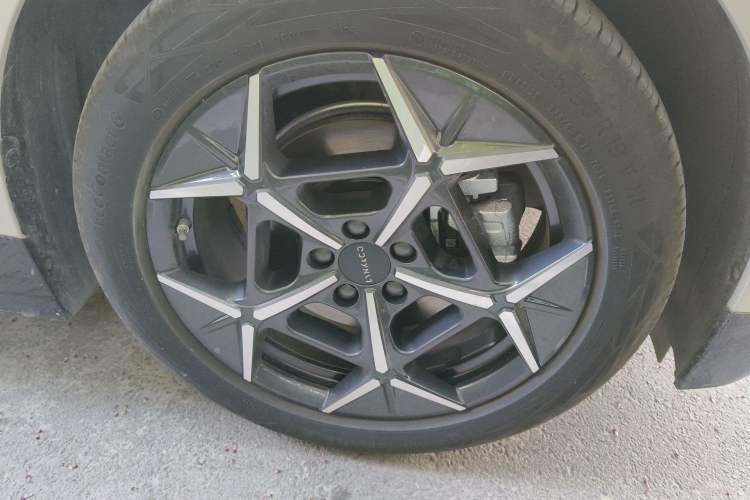 Used Lynk & Co Z20 2025 530 km Range Rear-Wheel Drive Max Right Front Wheel Hub