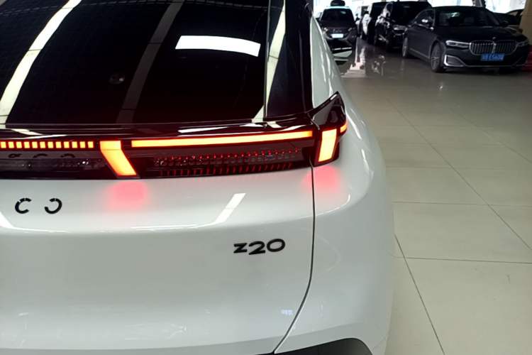 Used Lynk & Co Z20 2025 530 km Range Rear-Wheel Drive Pro Right Rear Taillight