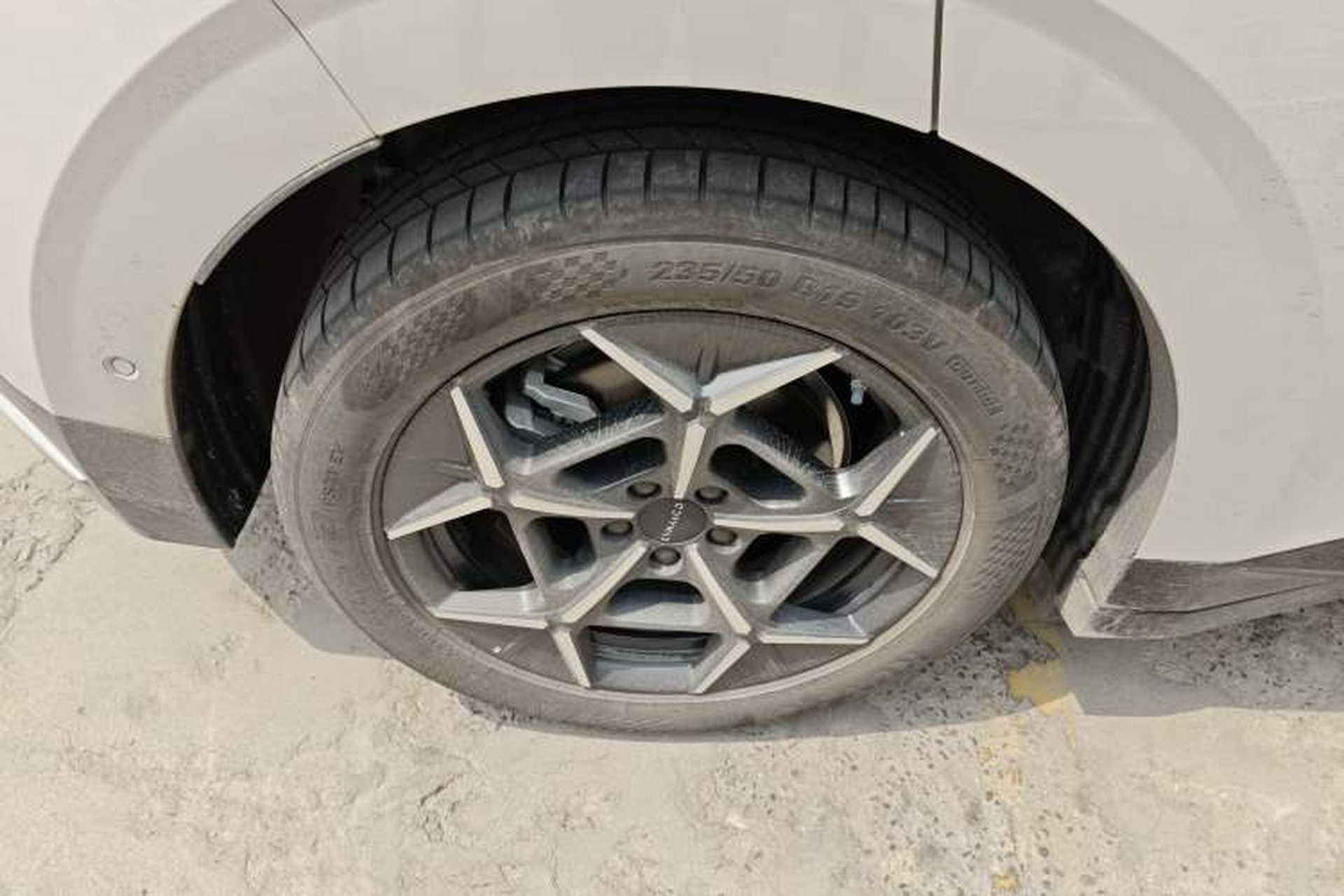 Used Lynk & Co Z20 2025 530 km Range Rear-Wheel Drive Pro Right Rear Wheel Hub