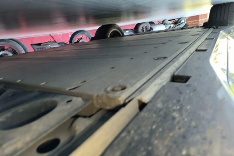 Used Lynk & Co Z20 2025 530 km Range Rear-Wheel Drive Pro Right Side Sill