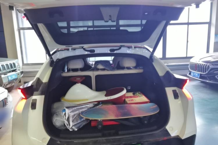 Used Lynk & Co Z20 2025 530 km Range Rear-Wheel Drive Pro Trunk