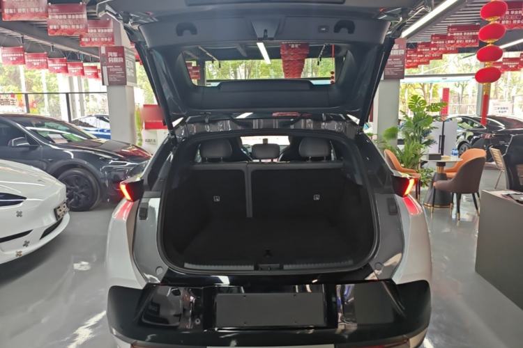 Used Lynk & Co Z20 2025 530 km Range Rear-Wheel Drive Max Trunk