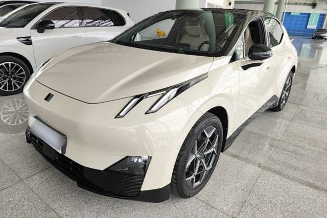 Używany Lynk & Co Z20 2025 530 km Range Rear-Wheel Drive Pro