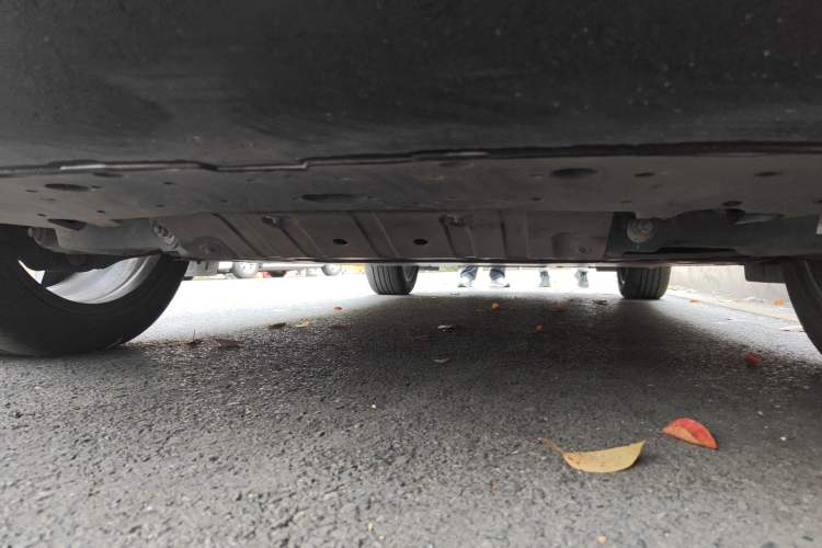 Used Lynk & Co Z20 2025 530 km Range Rear-Wheel Drive Max Chassis Rear