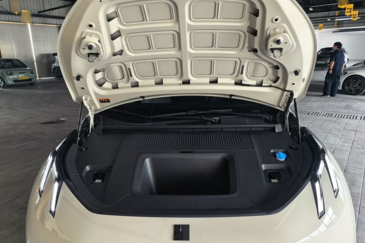 Used Lynk & Co Z20 2025 530 km Range Rear-Wheel Drive Pro Engine Bay