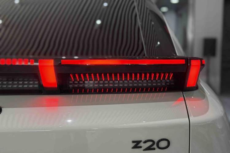Used Lynk & Co Z20 2025 530 km Range Rear-Wheel Drive Pro Exterior 6