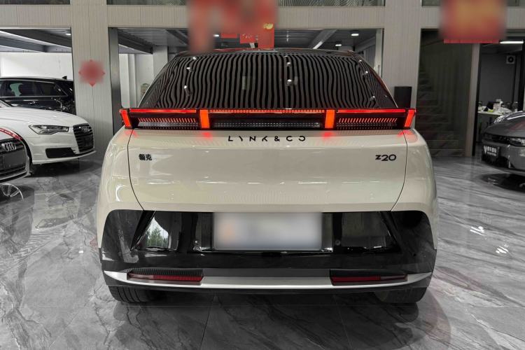 Used Lynk & Co Z20 2025 530 km Range Rear-Wheel Drive Pro Exterior 9