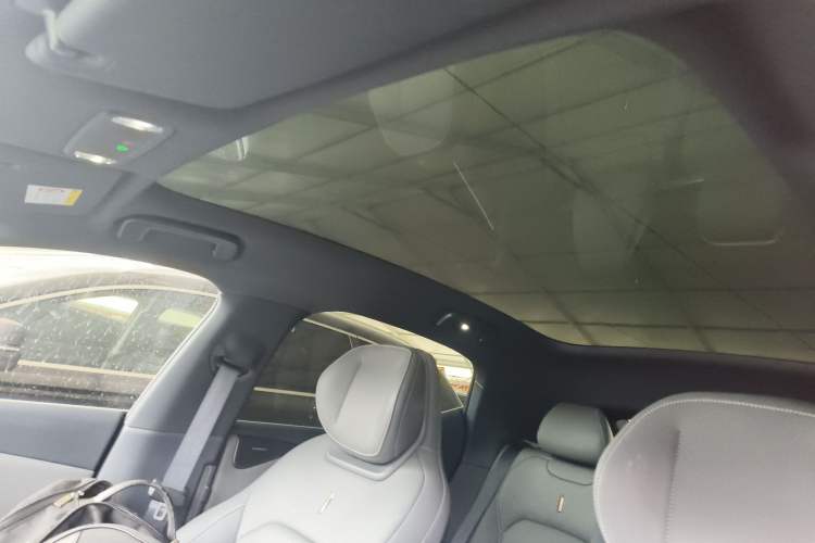 Used Lynk & Co Z20 2025 530 km Range Rear-Wheel Drive Max Headliner