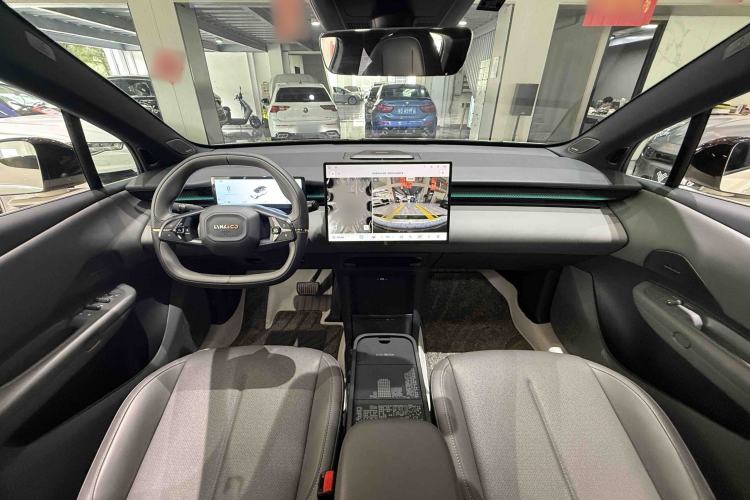 Used Lynk & Co Z20 2025 530 km Range Rear-Wheel Drive Pro Interior 3