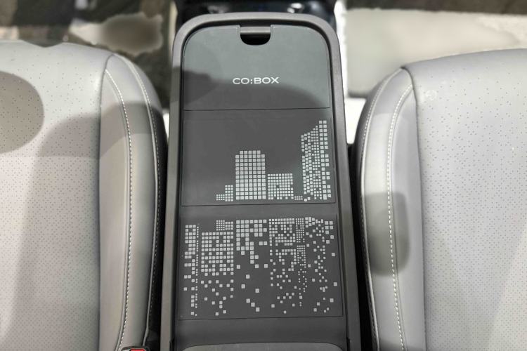 Used Lynk & Co Z20 2025 530 km Range Rear-Wheel Drive Pro Interior 5