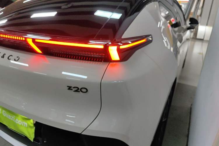 Used Lynk & Co Z20 2025 530 km Range Rear-Wheel Drive Pro Right Rear Taillight