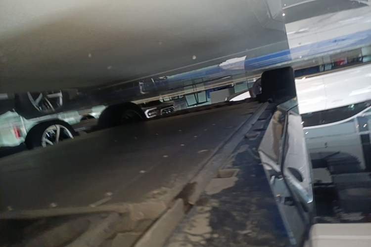Used Lynk & Co Z20 2025 530 km Range Rear-Wheel Drive Pro Right Side Sill
