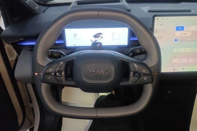 Used Lynk & Co Z20 2025 530 km Range Rear-Wheel Drive Max Steering Wheel
