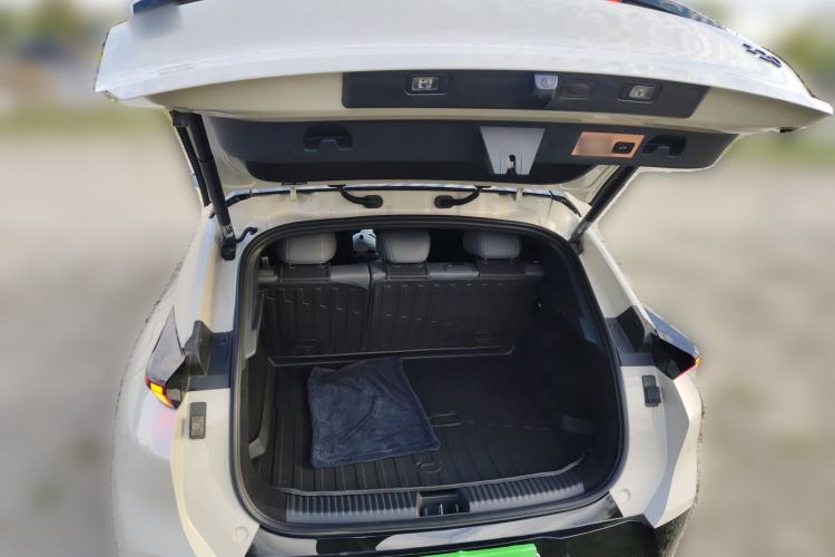 Used Lynk & Co Z20 2025 530 km Range Rear-Wheel Drive Max Trunk