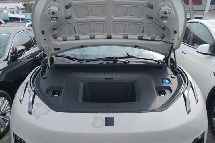 Used Lynk & Co Z20 2026 Model 430km Rear-Wheel Drive Pro Engine Bay