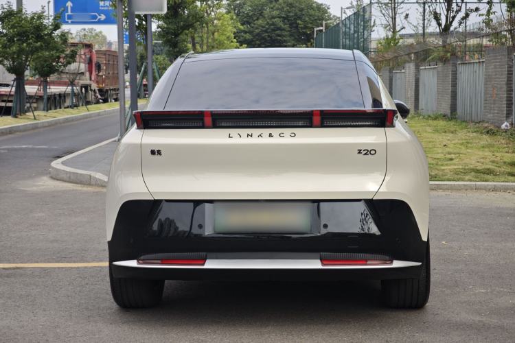Used Lynk & Co Z20 2026 Model 430km Rear-Wheel Drive Pro Exterior 8