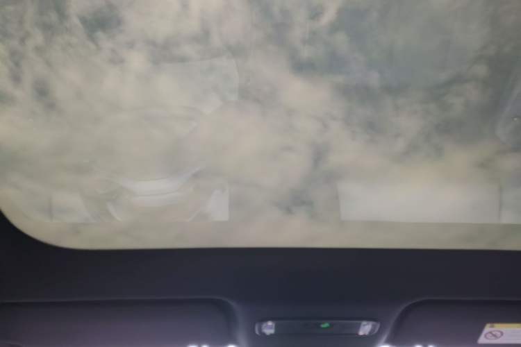 Used Lynk & Co Z20 2026 Model 430km Rear-Wheel Drive Pro Headliner