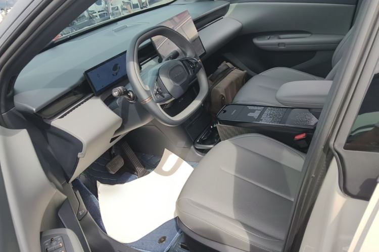 Used Lynk & Co Z20 2026 Model 430km Rear-Wheel Drive Pro Left Front Seat