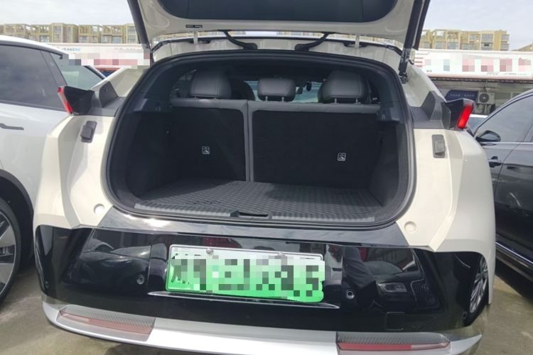 Used Lynk & Co Z20 2026 Model 430km Rear-Wheel Drive Pro Trunk