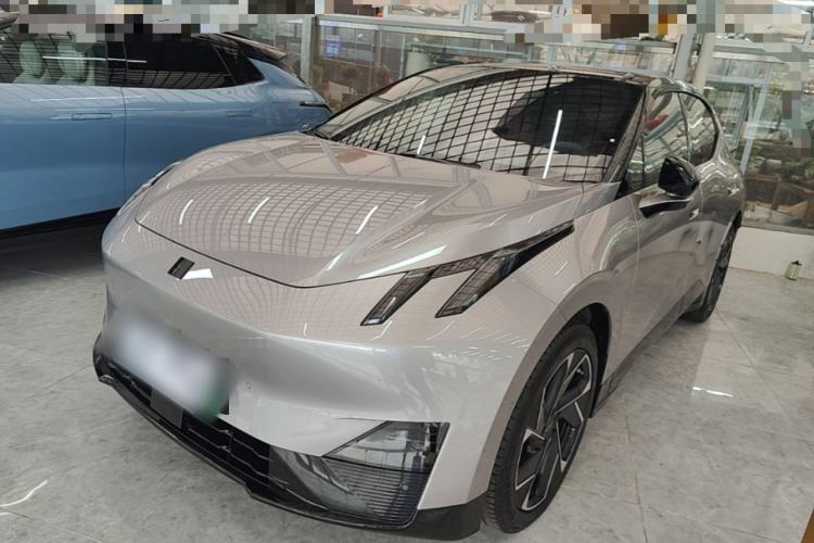 Lynk & Co Z20 2026 Model 530km Rear-Wheel Drive Max—Sunrise Red Edition