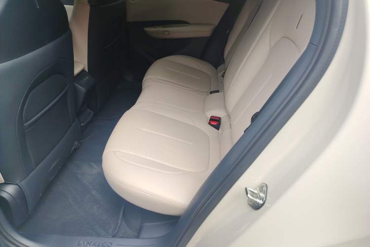 Used Lynk & Co Z20 2026 Model 430km Rear-Wheel Drive Pro Left Rear Seat