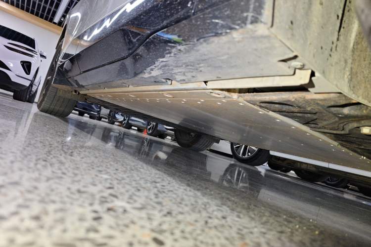 Used Lynk & Co Z20 2026 Model 430km Rear-Wheel Drive Pro Right Side Sill