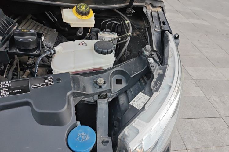 Used Mansory MV600 2021 2.0T Yuyu Gold Engine Bay Left