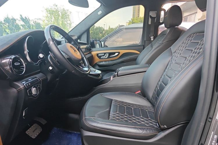Used Mansory MV600 2021 2.0T Yuyu Gold Left Front Seat