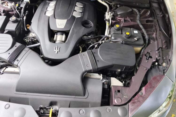 Used Maserati Coupe  Engine Bay Left