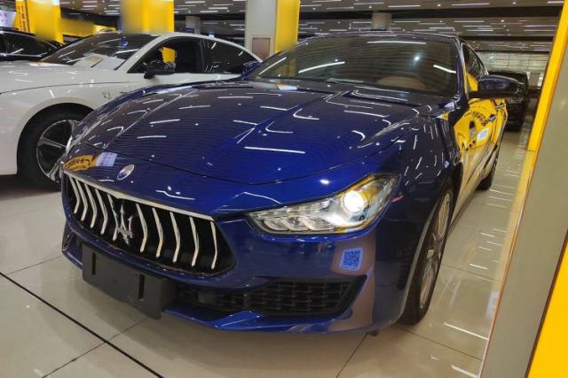 Ojetý Maserati Ghibli 2021 2.0T Sharp Edition