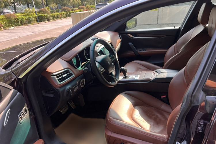 Used Maserati Ghibli 2014 3.0T Standard Edition Interior 2