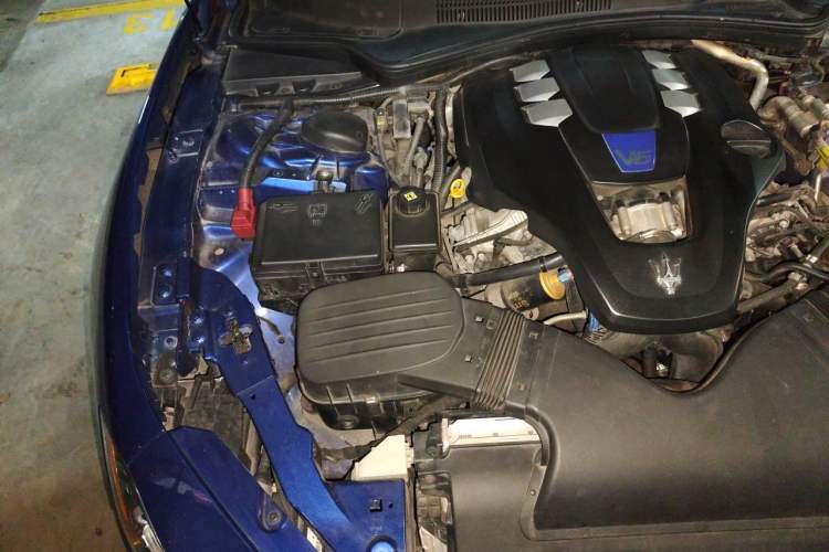 Used Maserati Ghibli  Engine Bay Right