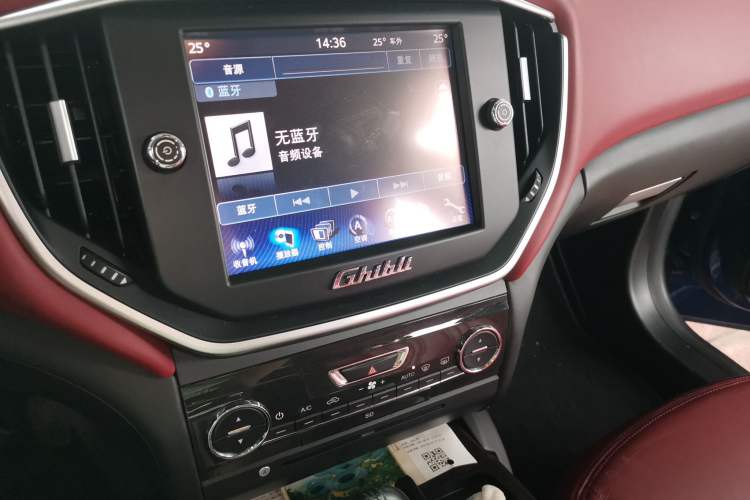 Used Maserati Ghibli 2014 3.0T Standard Edition Audio And AC Panel