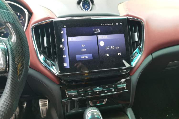 Used Maserati Ghibli 2014 3.0T Standard Edition Audio And AC Panel
