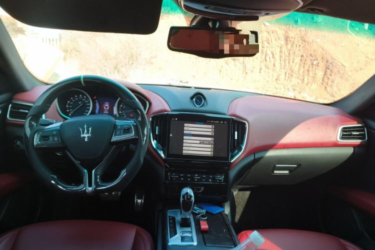 Used Maserati Ghibli 2014 3.0T Standard Edition Center Console