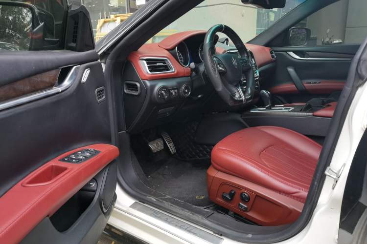 Used Maserati Ghibli 2014 3.0T Standard Edition Driver Seat