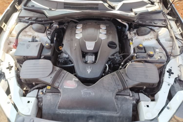 Used Maserati Ghibli 2014 3.0T Standard Edition Engine Bay