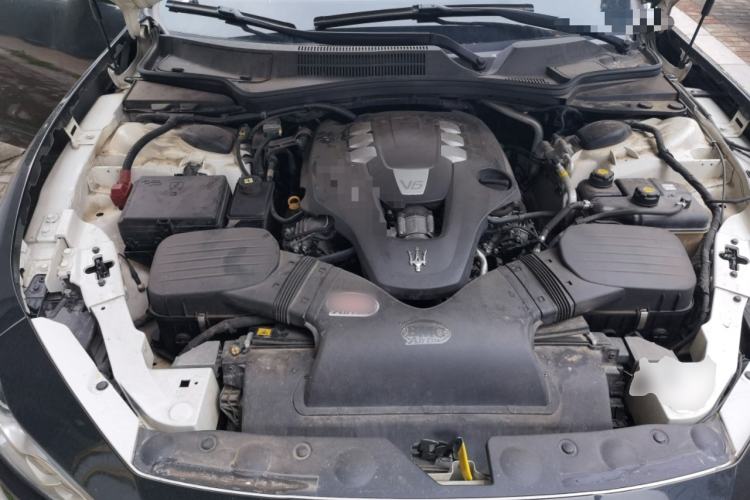 Used Maserati Ghibli 2014 3.0T Standard Edition Engine Bay