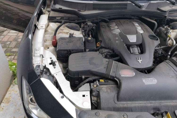 Used Maserati Ghibli 2014 3.0T Standard Edition Engine Bay Right