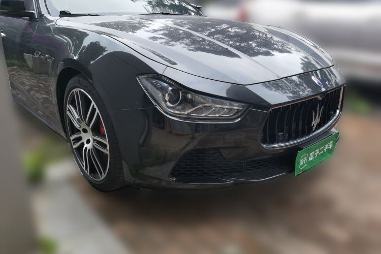 Used Maserati Ghibli 2014 3.0T Standard Edition Front Right 45 Deg