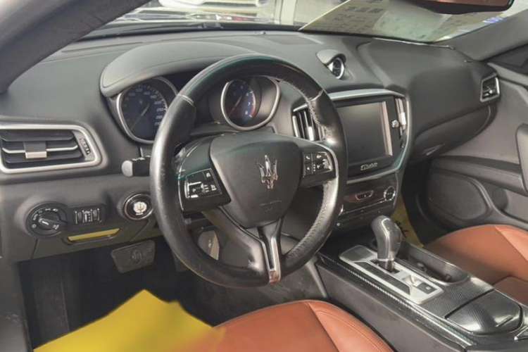 Used Maserati Ghibli 2014 3.0T Standard Edition Interior 1