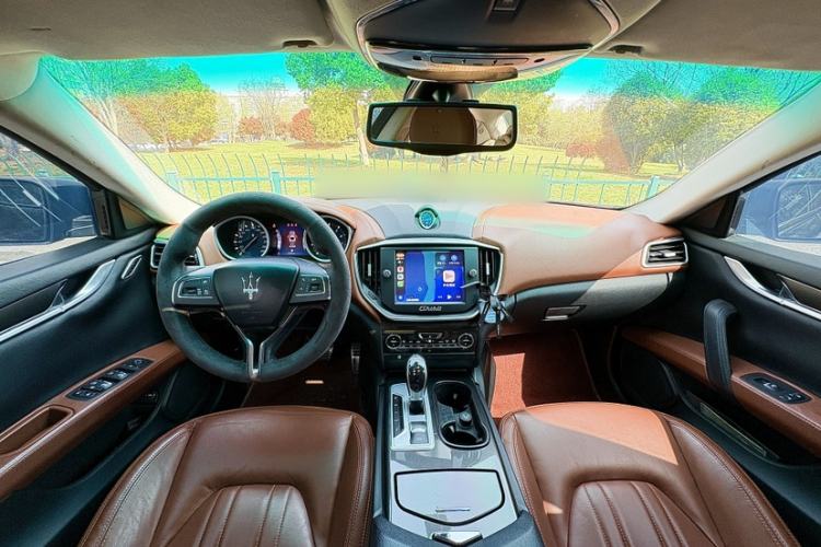Used Maserati Ghibli 2014 3.0T Standard Edition Interior 3