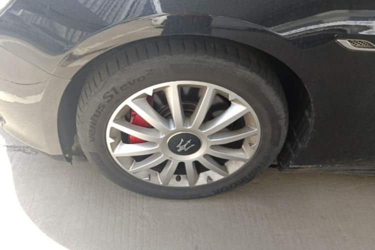 Used Maserati Ghibli 2014 3.0T Standard Edition Left Front Wheel Hub