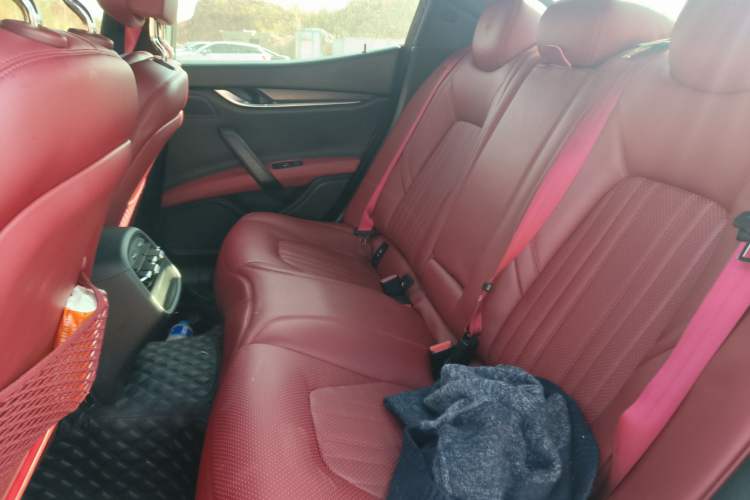 Used Maserati Ghibli 2014 3.0T Standard Edition Left Rear Seat