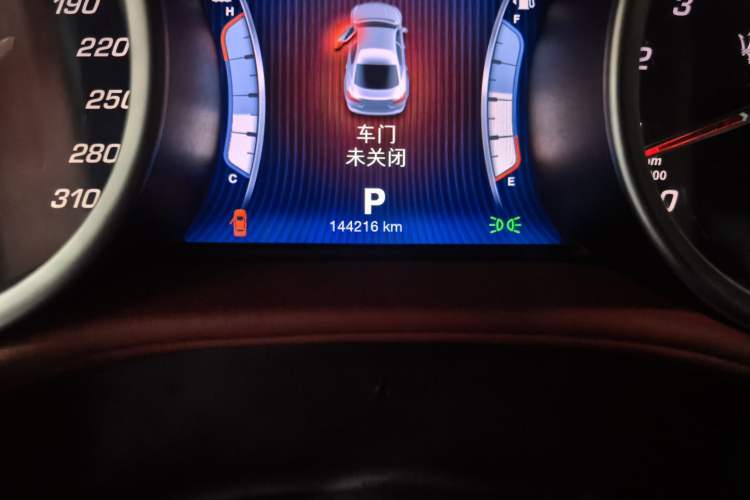 Used Maserati Ghibli 2014 3.0T Standard Edition Odometer Close Up