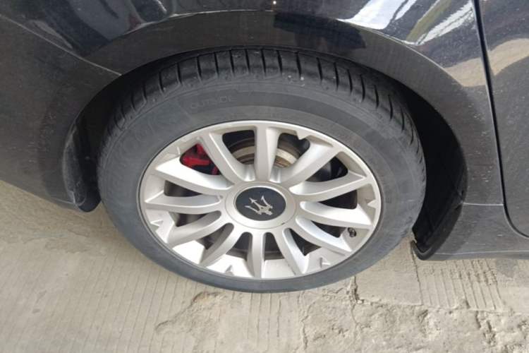 Used Maserati Ghibli 2014 3.0T Standard Edition Right Rear Wheel Hub