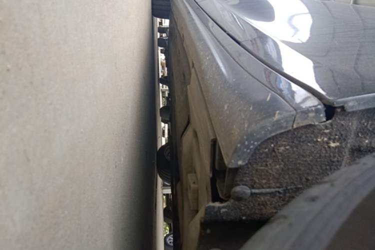 Used Maserati Ghibli 2014 3.0T Standard Edition Right Side Sill